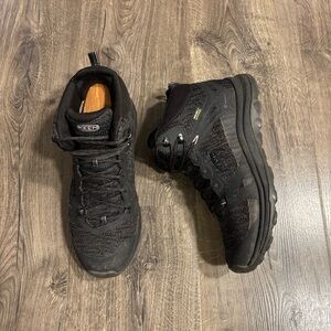 KEEN TERRADORA MID LACE UP HIKING BOOT IN BLACK Women’s SZ 9 W